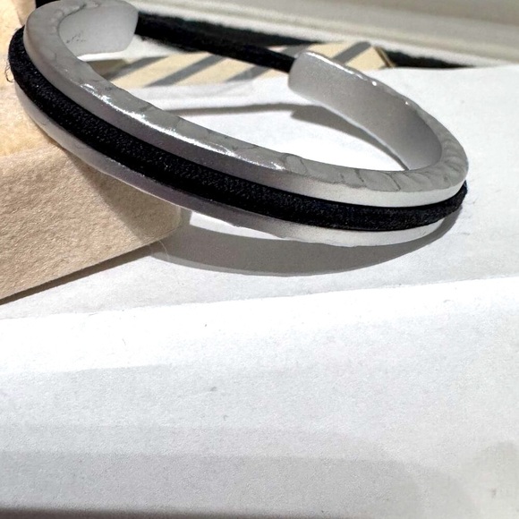 ✨ Maria Shireen Purity Adjustable Hair Tie Bracelet – Chic and Clever! ✨ - Picture 4 of 16